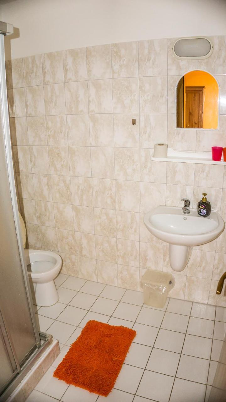 Penzion S Restauraci Na Furhaple Sakvice Bagian luar foto